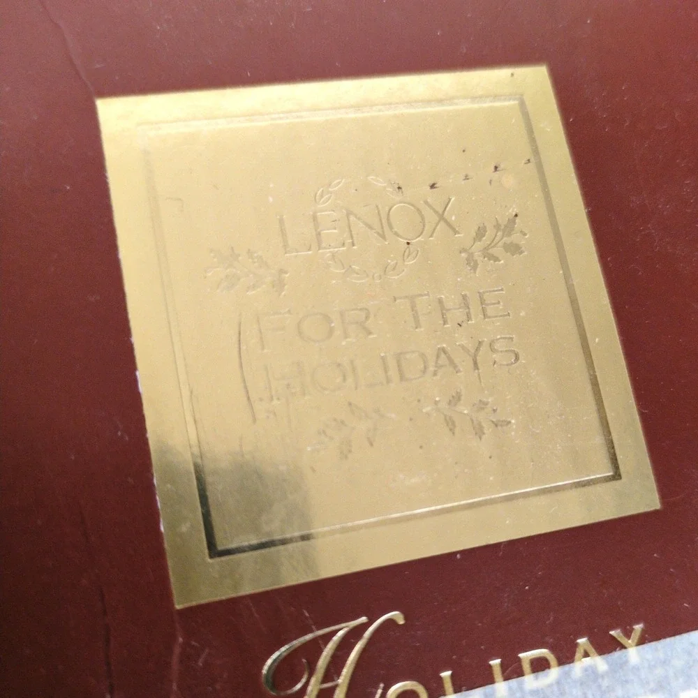 Lenox holiday dimension